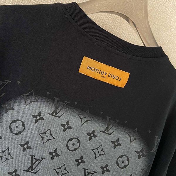 素敵な ルイヴィトン モノグラムグラディエントTシャツ vua86063